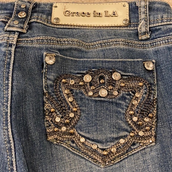 Grace in LA Sz 9/27” Gold, Silver, Crystal studded - Picture 8 of 15